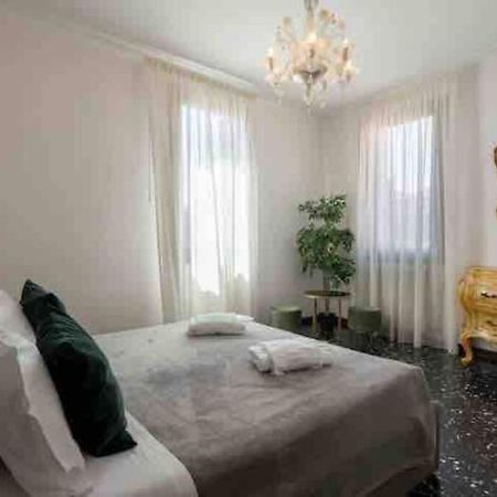 Ca' Pesaro Rooftop Terrace Apartment. Venetië Buitenkant foto