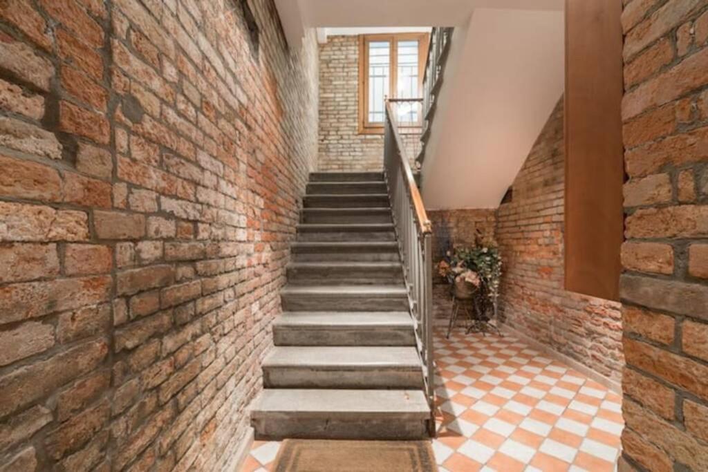 Ca' Pesaro Rooftop Terrace Apartment. Venetië Buitenkant foto